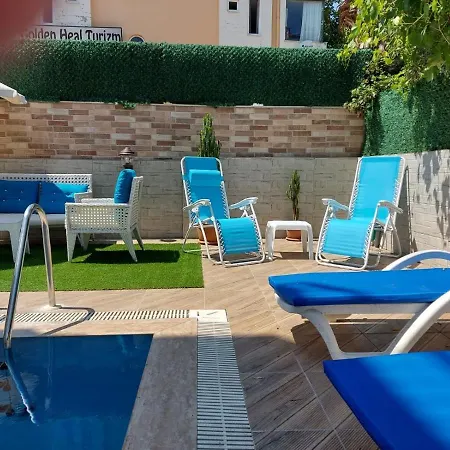 Golden Spark Apartmanhotel 3*